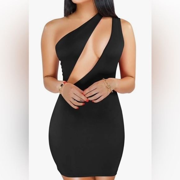 Black Bead Dresses & Skirts - Women's Sexy Skinny Nightwear Pencil Dress
One Shoulder Cutout Bodycon